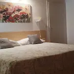 בית הארחה Aneli & 3*