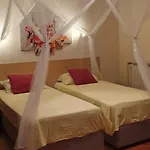 Aneli & Pensionat 3*