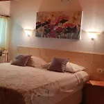 Aneli & ゲストハウス
