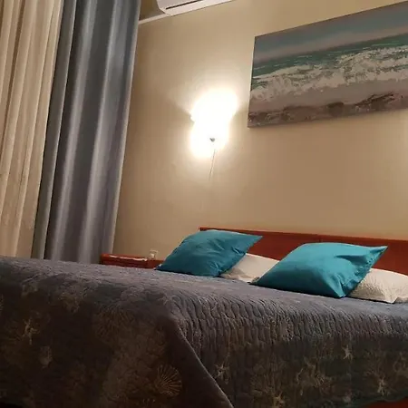 Aneli & Maison d'hôtes 3*