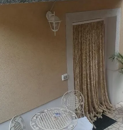 Aneli & Maison d'hôtes 3*